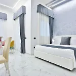 Hotiday Collection - Duomo מלון דירות