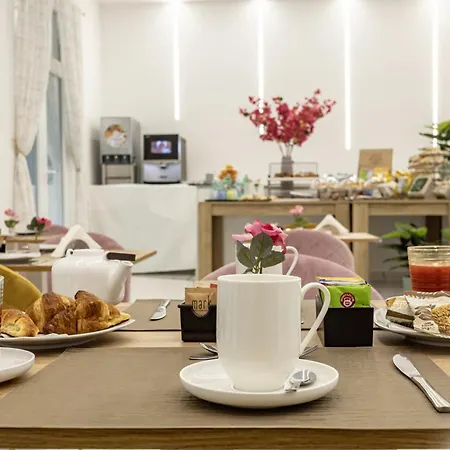 Lägenhetshotell Hotiday Collection - Duomo Neapel