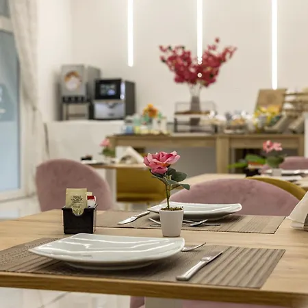 Lägenhetshotell Hotiday Collection - Duomo 3*